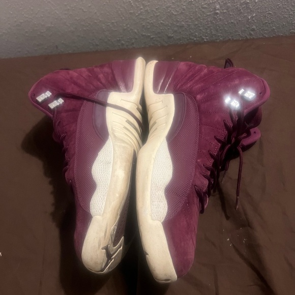 Jordan Athletic Shoes in Burgundy and White Retro 12 Bordeaux Nike - Picture 6 of 9